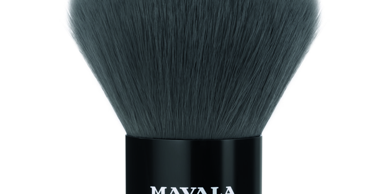 Charcoal-Infused SELF-CLEANING Makeup Brush!