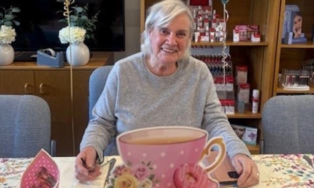 Jenny Wiles, Mavala’s International Trainer Retires After 54 Years